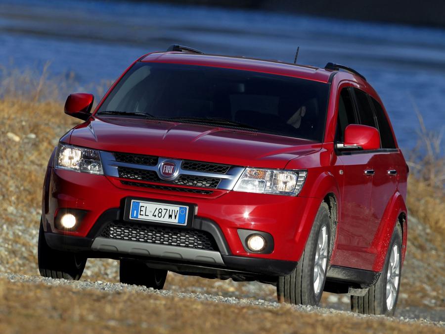  Fiat Freemont AWD 2011 года  (фото 10 из 16)